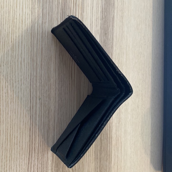 Mens LV wallet - Picture 6 of 9